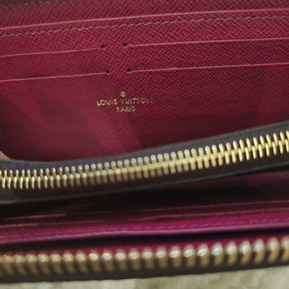 Louis Vuitton Monogram Wallet - Picture 6 of 7